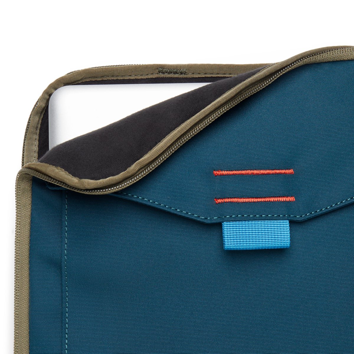 Alternative view of 16" Laptop Sleeve - Cada Día