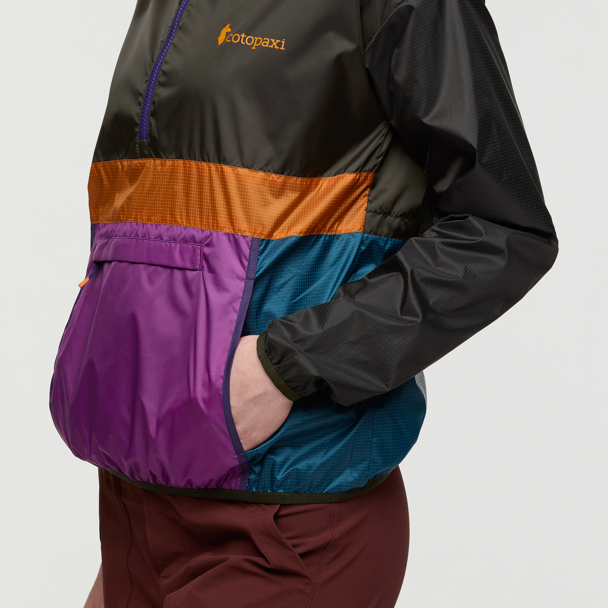 Teca Half-Zip Windbreaker - Women's - Image 14