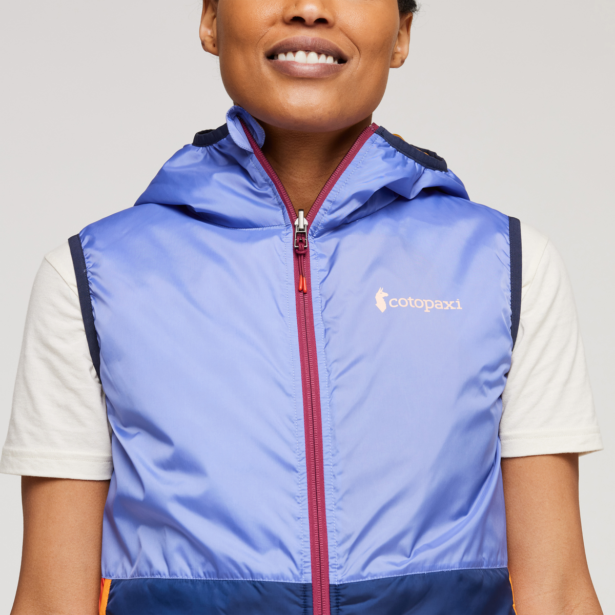 Teca Cálido Reversible Hooded Vest - Women's - Image 22