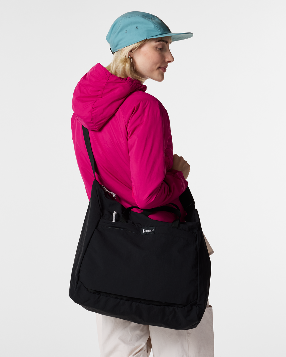 Empacable 30L Tote - Image 25
